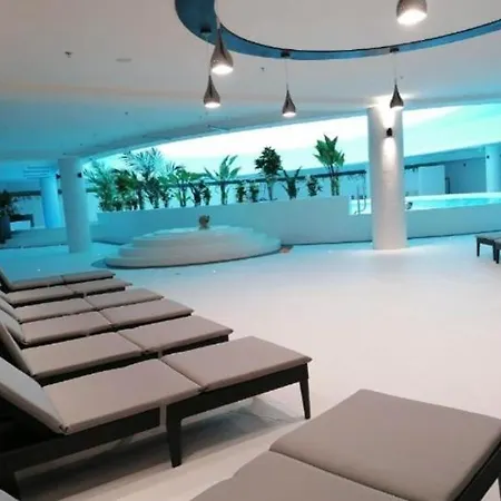 Hanza Tower Deluxe & Jacussi & Sauna & Pool Appartement Szczecin
