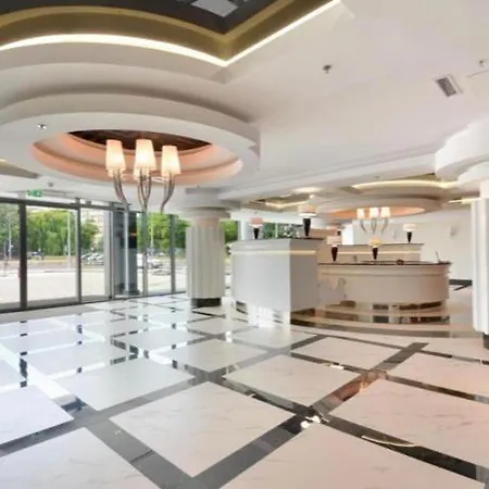 Hanza Tower Deluxe & Jacussi & Sauna & Pool Appartement *